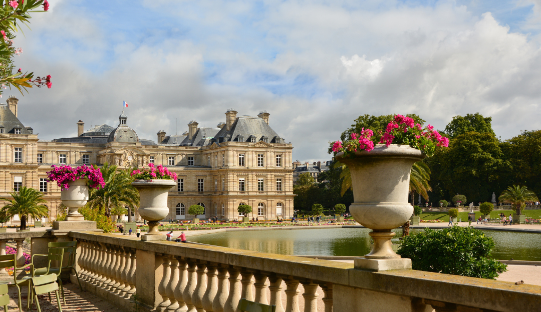 Paris respire: explorez ses parcs et jardins secrets et historiques